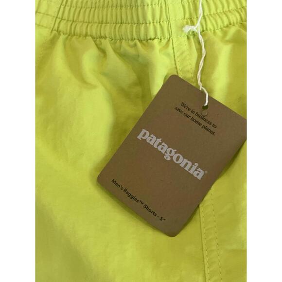 $65 Patagonia 5" Baggies Nylon Shorts Men's Size XXL Phosphorus Green - Picture 3 of 6